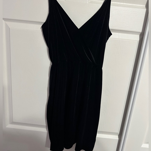 Abercrombie Velvet V-Neck Mini Dress - Picture 3 of 4
